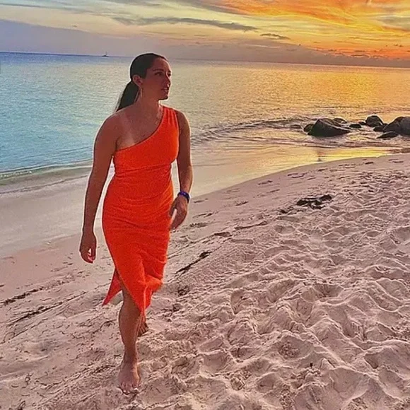 Petal & Pup One Shoulder Occassion Dress - Picture 4 of 15